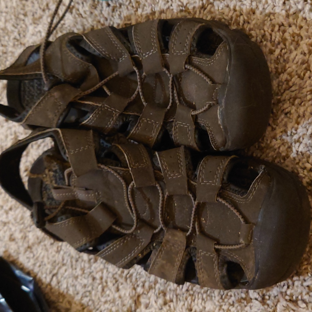 Docker's sandals